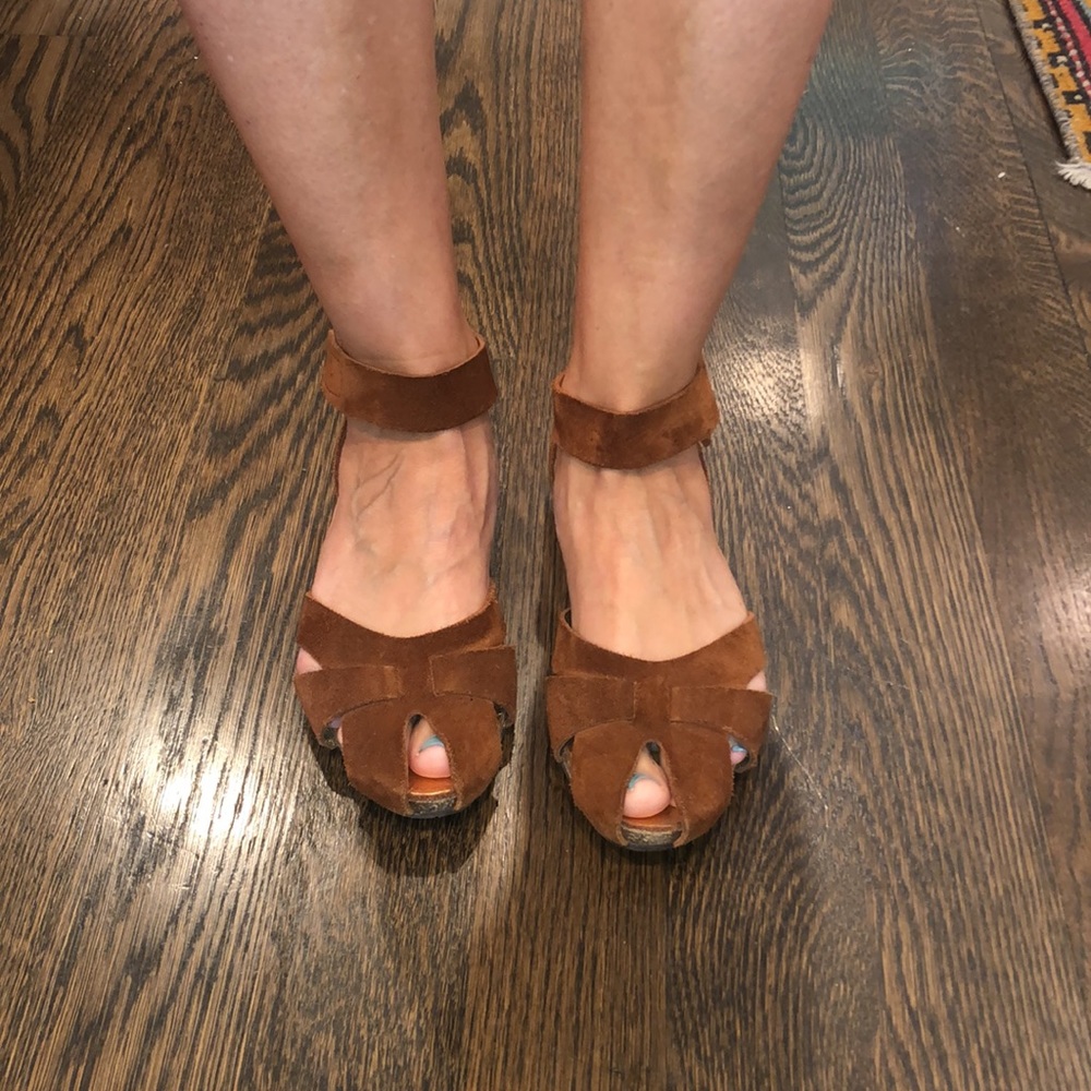 Pedro García sandals